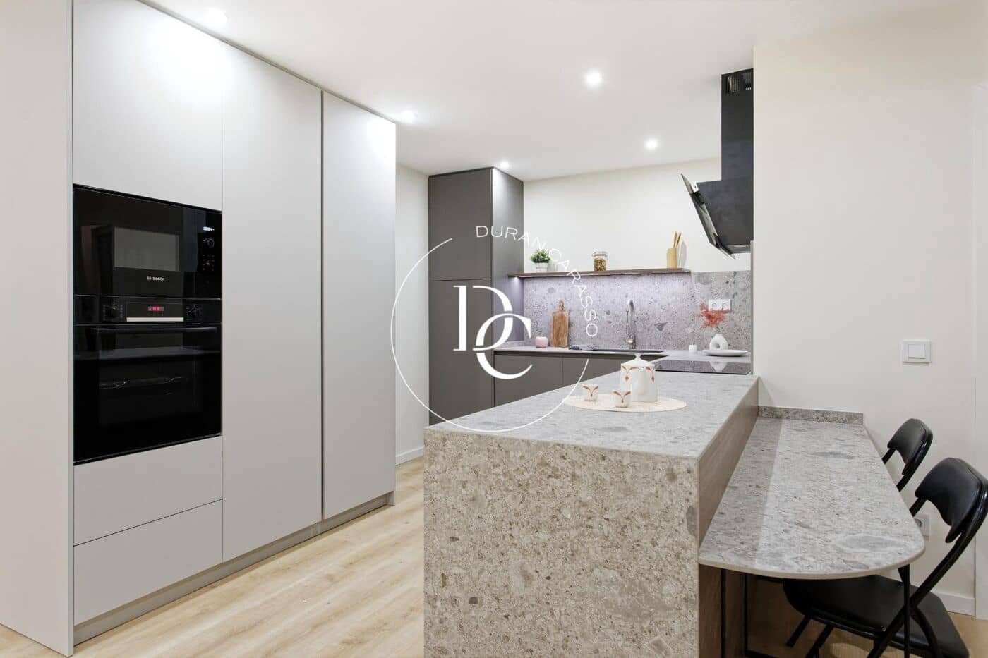 3 soverom Leilighet til salgs i Barcelona by med garasje - € 1 149 000 (Ref: 10136002)