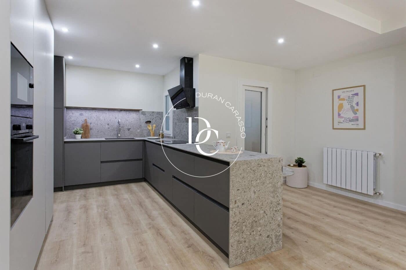 3 soverom Leilighet til salgs i Barcelona by med garasje - € 1 149 000 (Ref: 10136002)