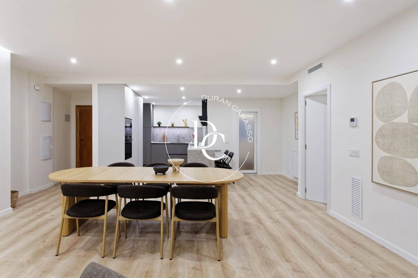 3 soverom Leilighet til salgs i Barcelona by med garasje - € 1 149 000 (Ref: 10136002)