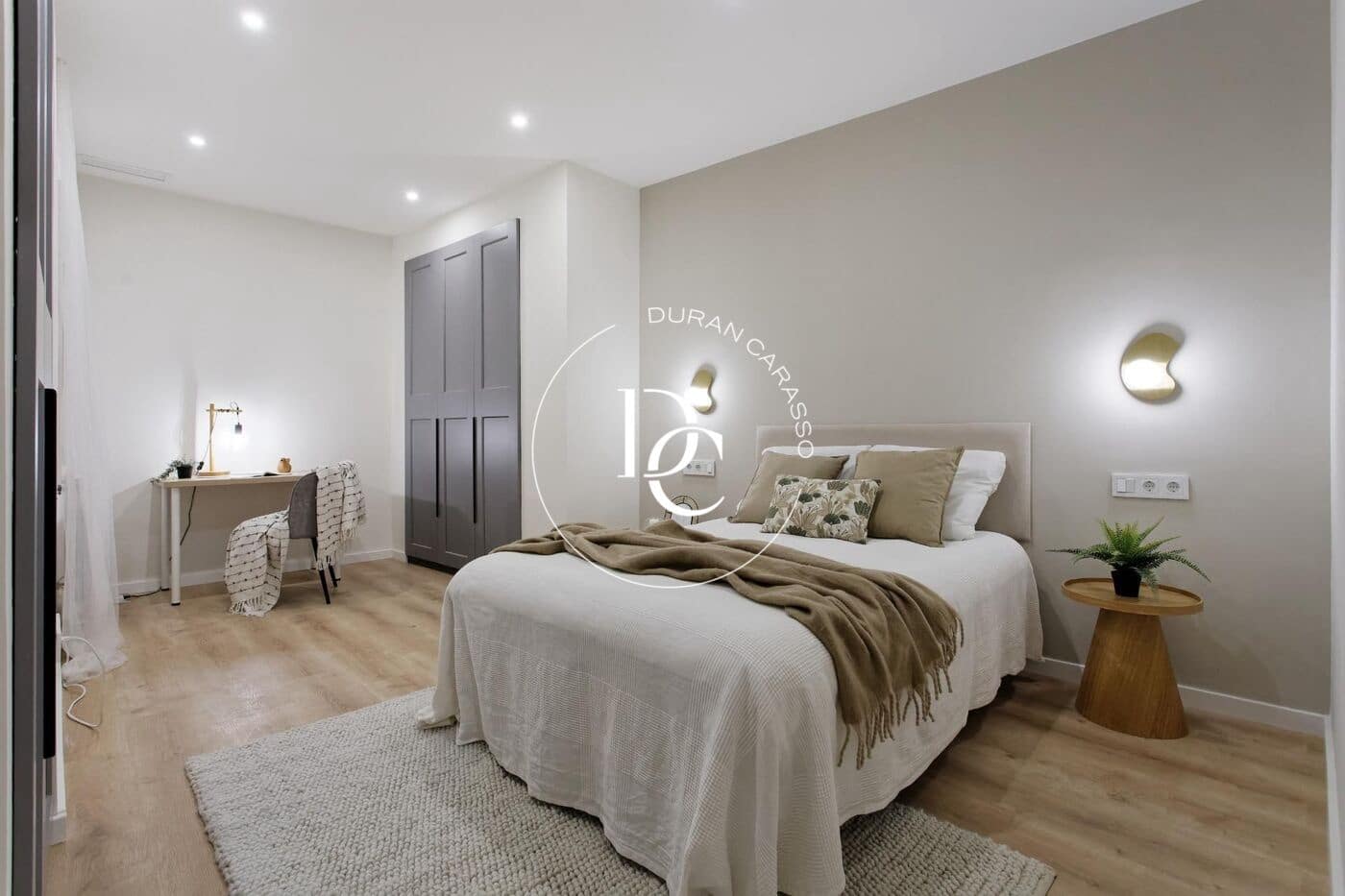 3 soverom Leilighet til salgs i Barcelona by med garasje - € 1 149 000 (Ref: 10136002)