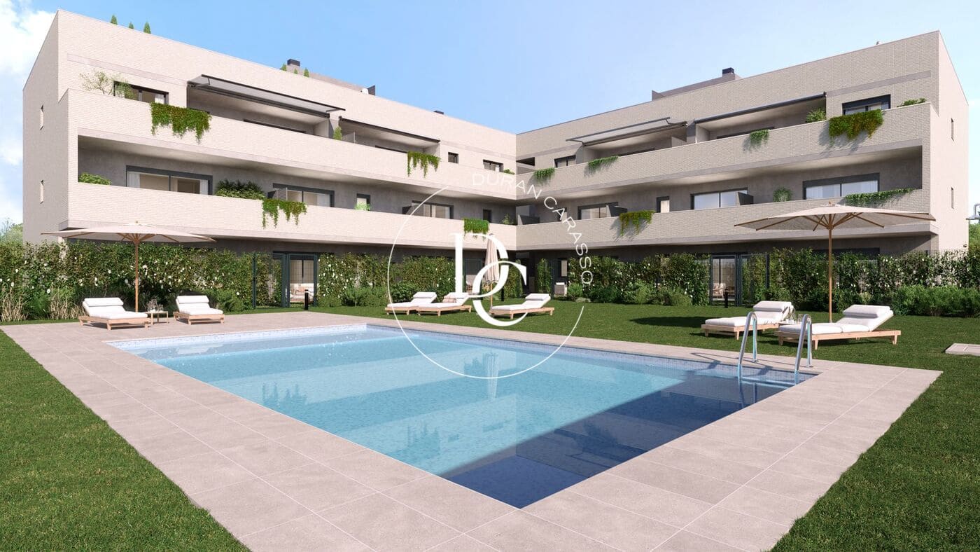 3 bedroom Apartment for sale in Cubelles with pool garage - € 358,000 (Ref: 10136003)