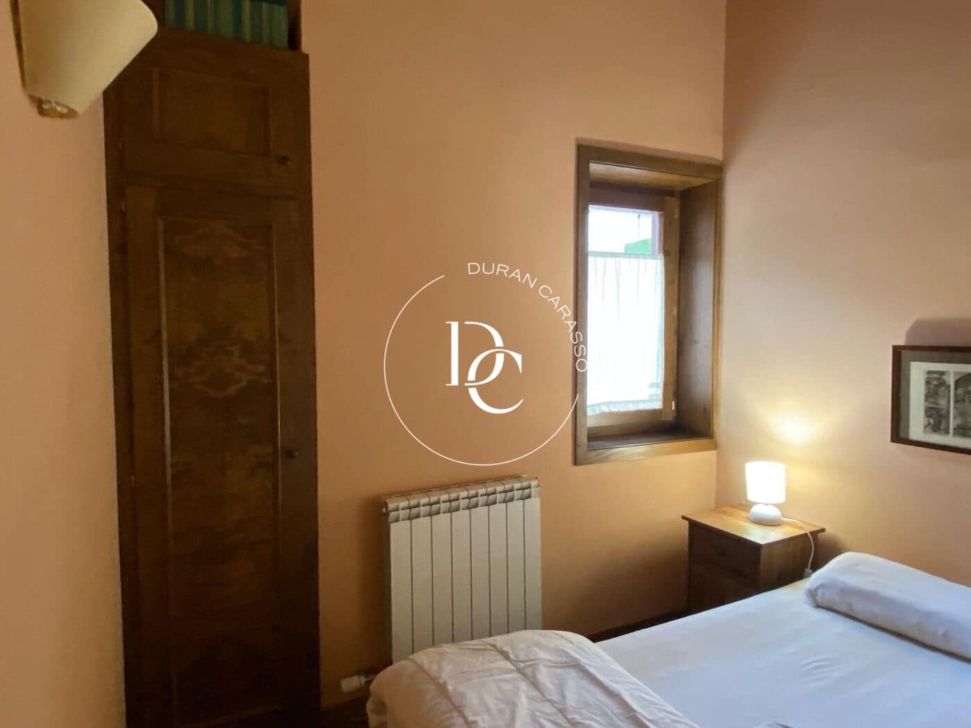 3 bedroom Terraced Villa for rent in Alp with garage - € 1,200 (Ref: 10147074)