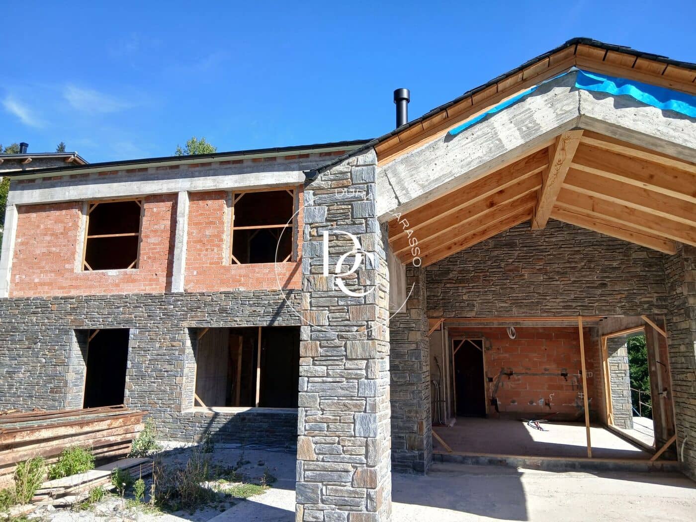 4 sypialnia Willa na sprzedaż w Alp z garażem - 660 000 € (Ref: 10147075)
