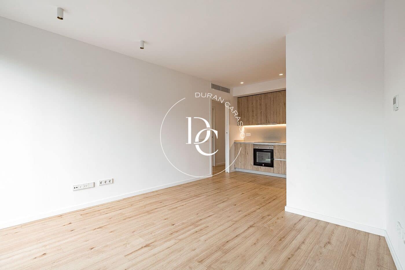 2 makuuhuone Huoneisto myytävänä paikassa Barcelona kaupunki mukana uima-altaan 
autotalli - 595 000 € (Ref: 10148827)
