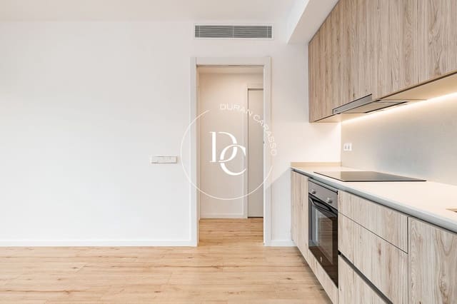2 makuuhuone Huoneisto myytävänä paikassa La Dreta de L'Eixample, Barcelona kaupunki mukana uima-altaan 
autotalli - 595 000 € (Ref: 10148827)