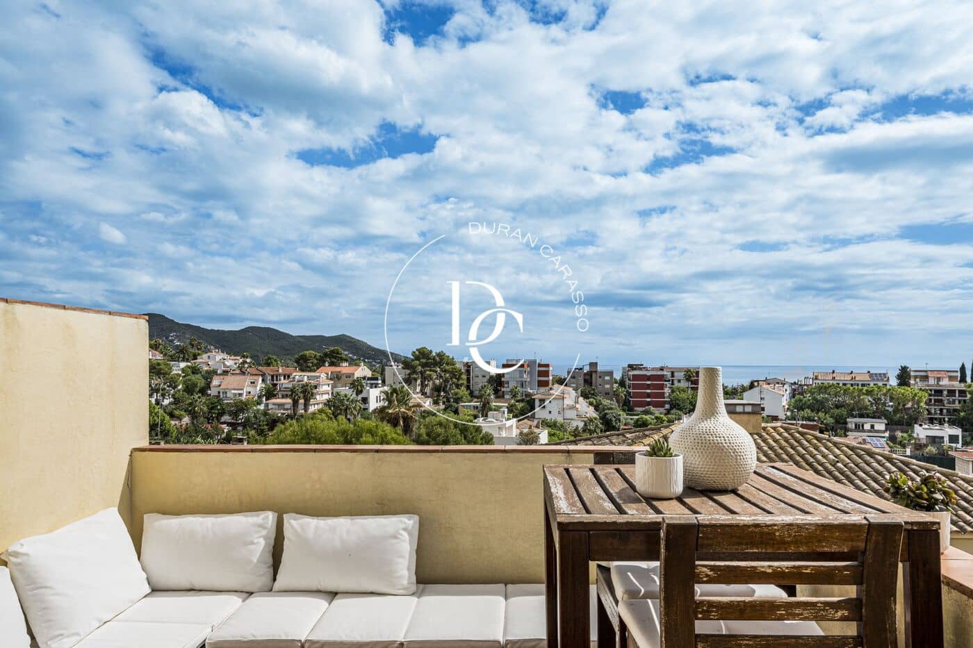 4 slaapkamer Rijtjeshuis te koop in Sant Pere de Ribes met zwembad - € 730.000 (Ref: 10150362)