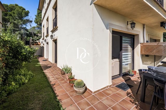 4 slaapkamer Rijtjeshuis te koop in Sant Pere de Ribes met zwembad - € 730.000 (Ref: 10150362)