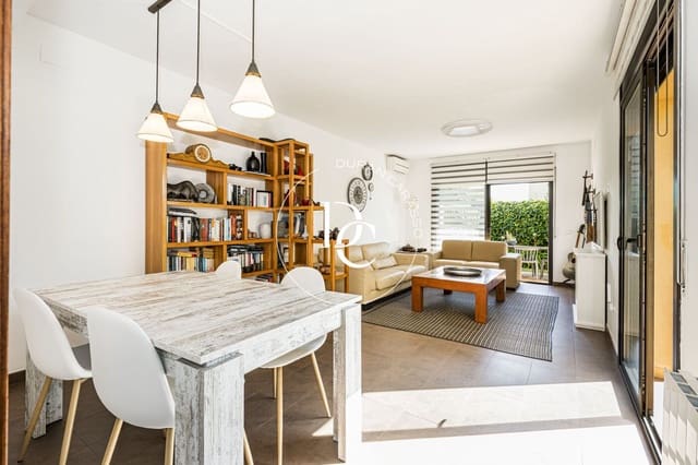 4 slaapkamer Rijtjeshuis te koop in Sant Pere de Ribes met zwembad - € 730.000 (Ref: 10150362)
