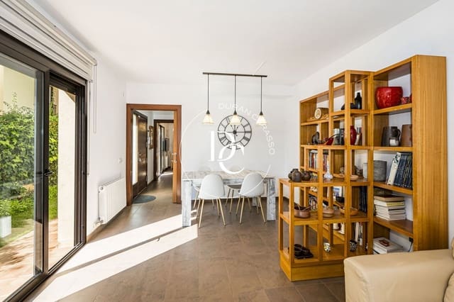 4 slaapkamer Rijtjeshuis te koop in Sant Pere de Ribes met zwembad - € 730.000 (Ref: 10150362)