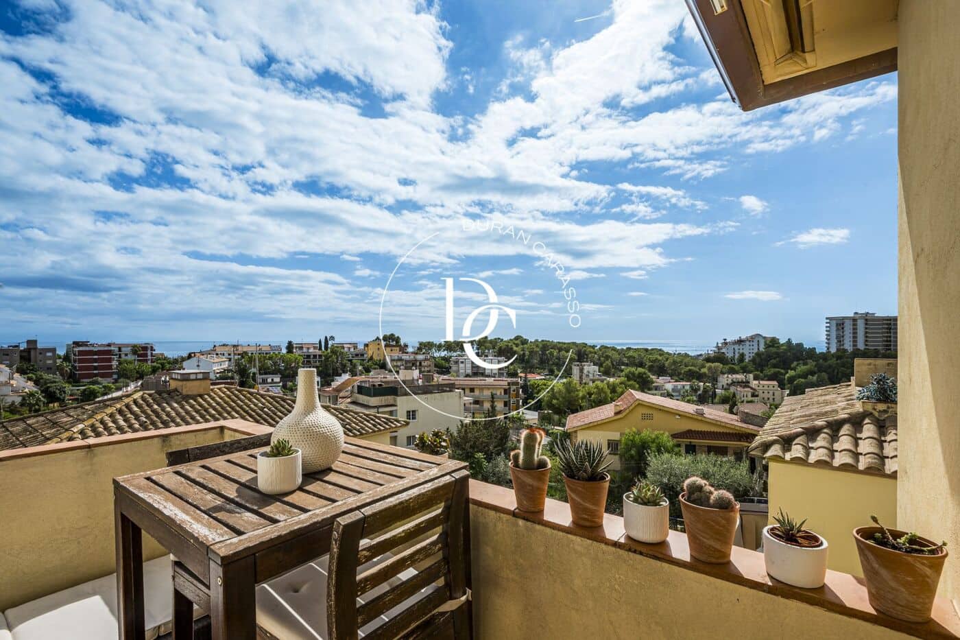 4 slaapkamer Rijtjeshuis te koop in Sant Pere de Ribes met zwembad - € 730.000 (Ref: 10150362)