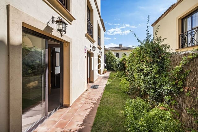 4 slaapkamer Rijtjeshuis te koop in Sant Pere de Ribes met zwembad - € 730.000 (Ref: 10150362)