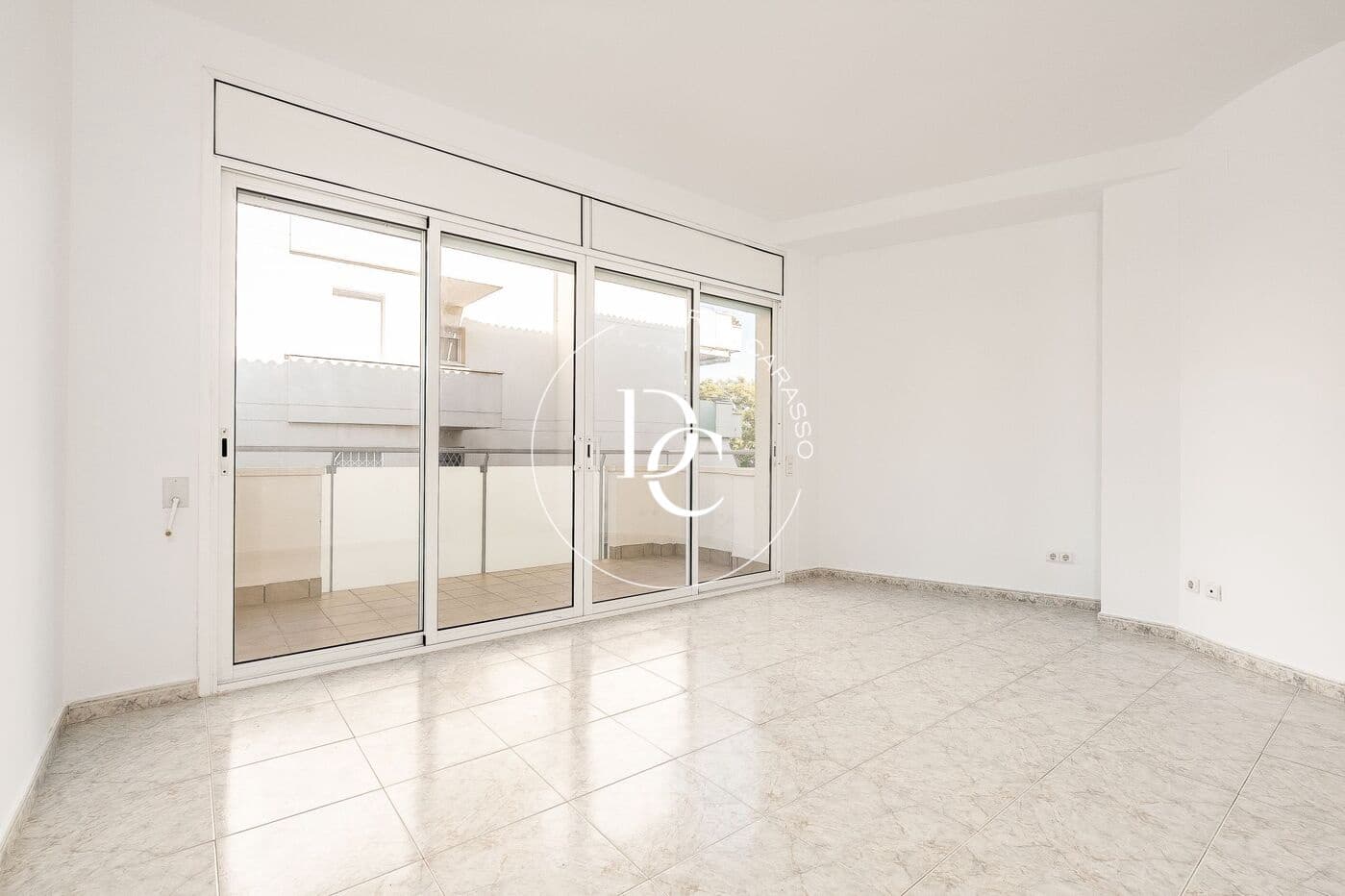 2 makuuhuone Huoneisto myytävänä paikassa Sitges mukana uima-altaan 
autotalli - 405 000 € (Ref: 10159313)