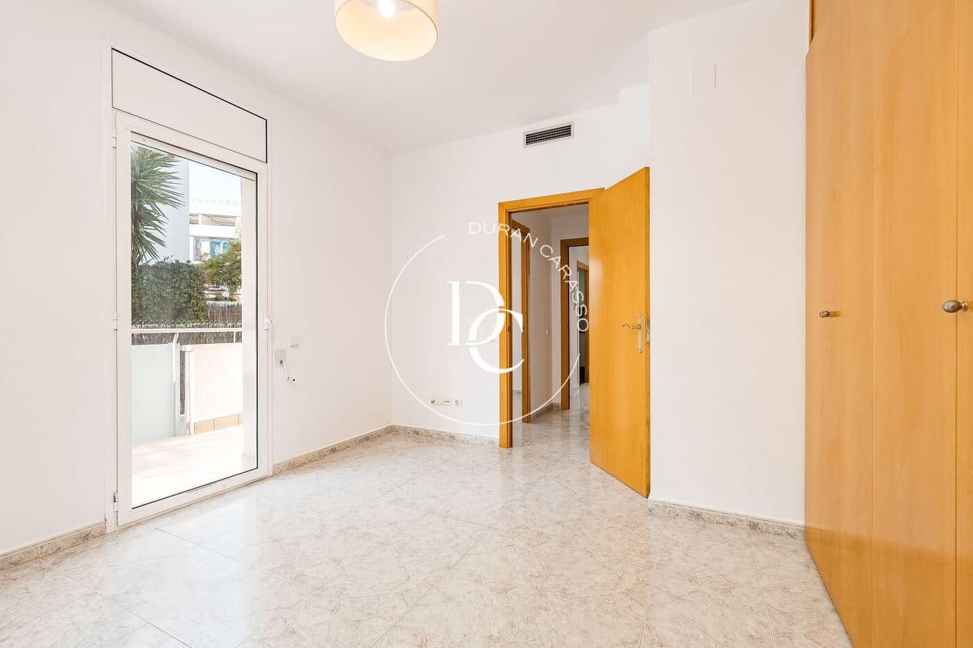 2 makuuhuone Huoneisto myytävänä paikassa Sitges mukana uima-altaan 
autotalli - 405 000 € (Ref: 10159313)