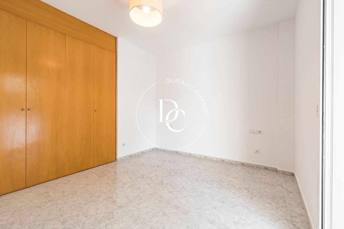 2 makuuhuone Huoneisto myytävänä paikassa Sitges mukana uima-altaan 
autotalli - 405 000 € (Ref: 10159313)