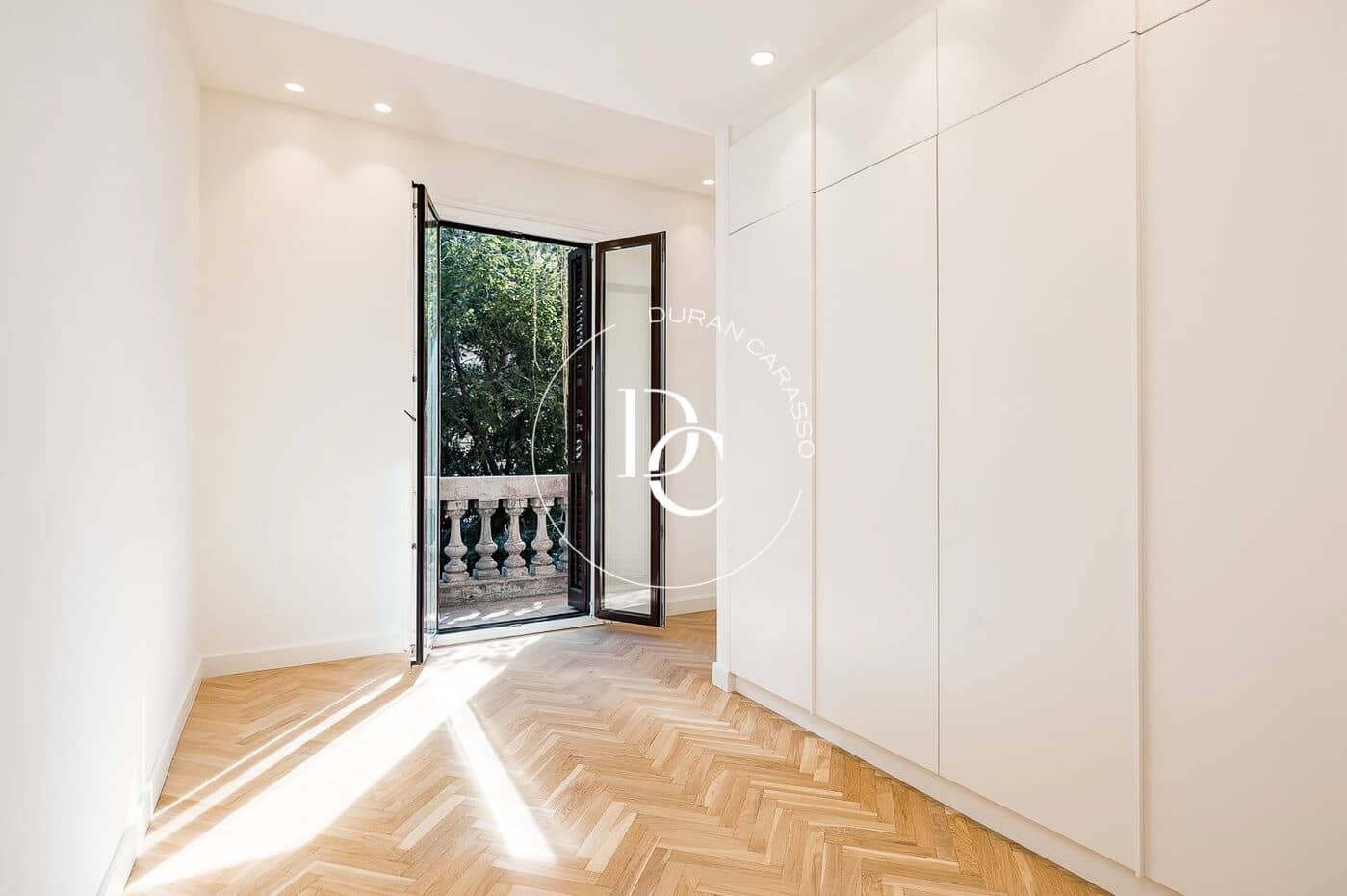 3 soveværelse Lejlighed til salg i Barcelona by - € 1.600.000 (Ref: 10161502)