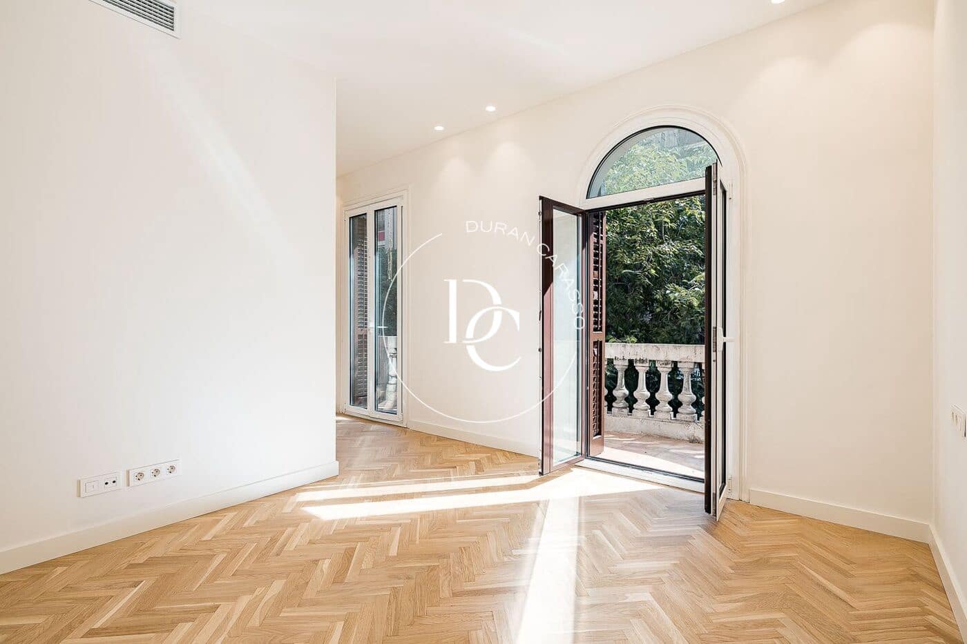 3 soveværelse Lejlighed til salg i Barcelona by - € 1.600.000 (Ref: 10161502)
