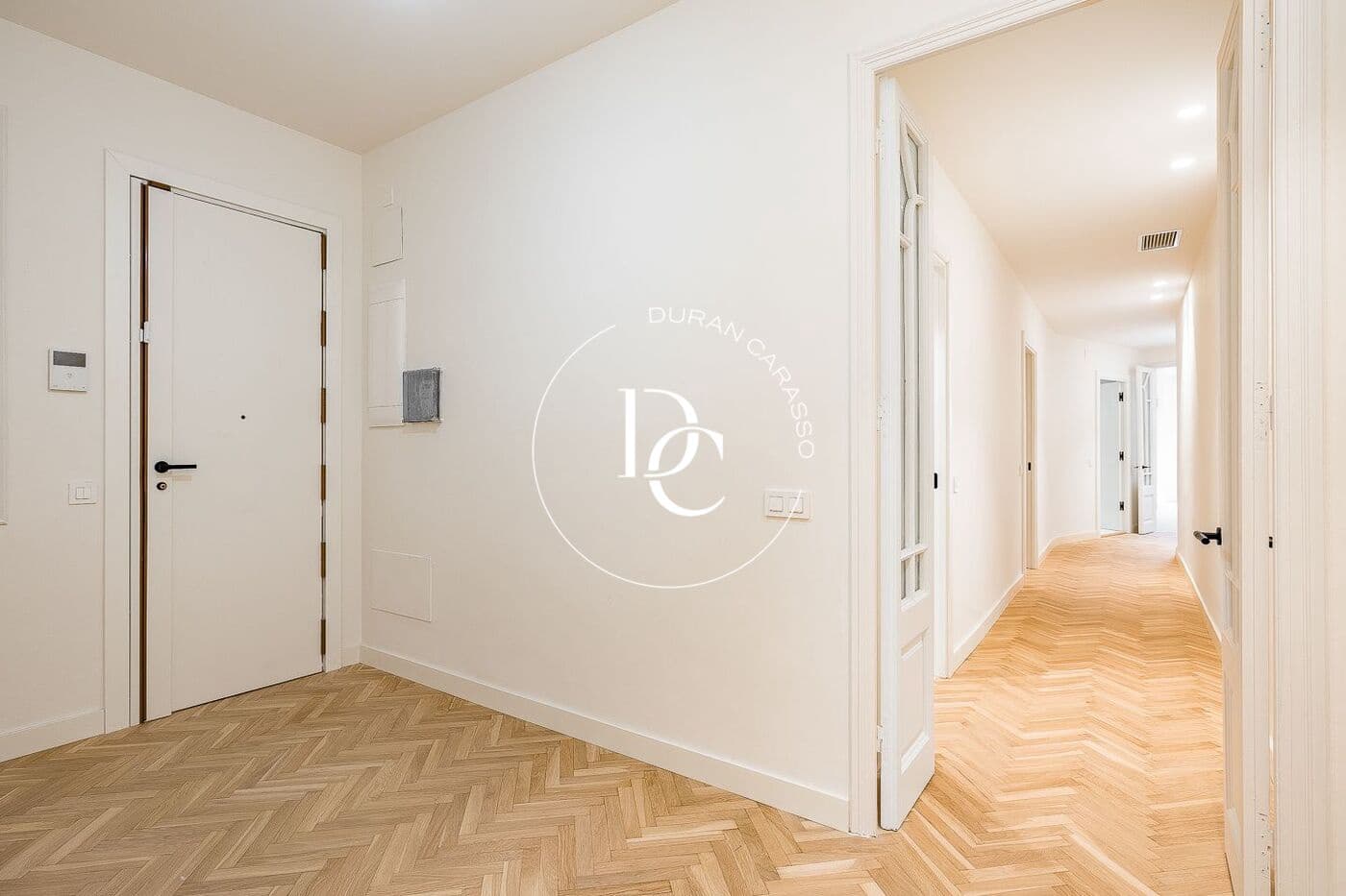 3 soveværelse Lejlighed til salg i Barcelona by - € 1.600.000 (Ref: 10161502)