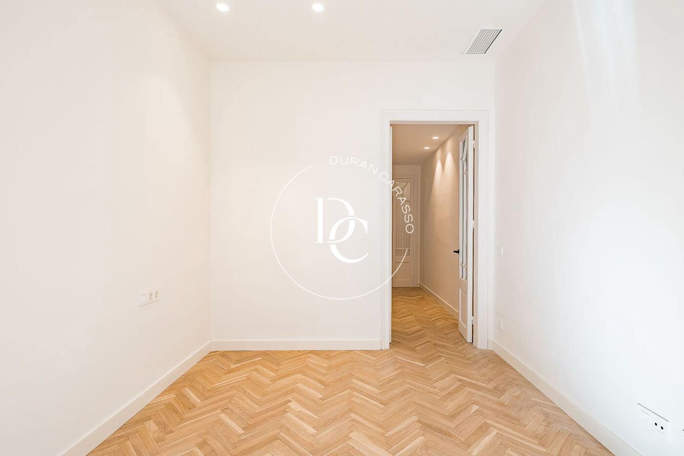 3 soveværelse Lejlighed til salg i Barcelona by - € 1.600.000 (Ref: 10161502)