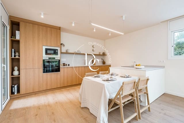 5 chambre Villa/Maison à vendre à Olivella avec piscine garage - 849 000 € (Ref: 10161505)