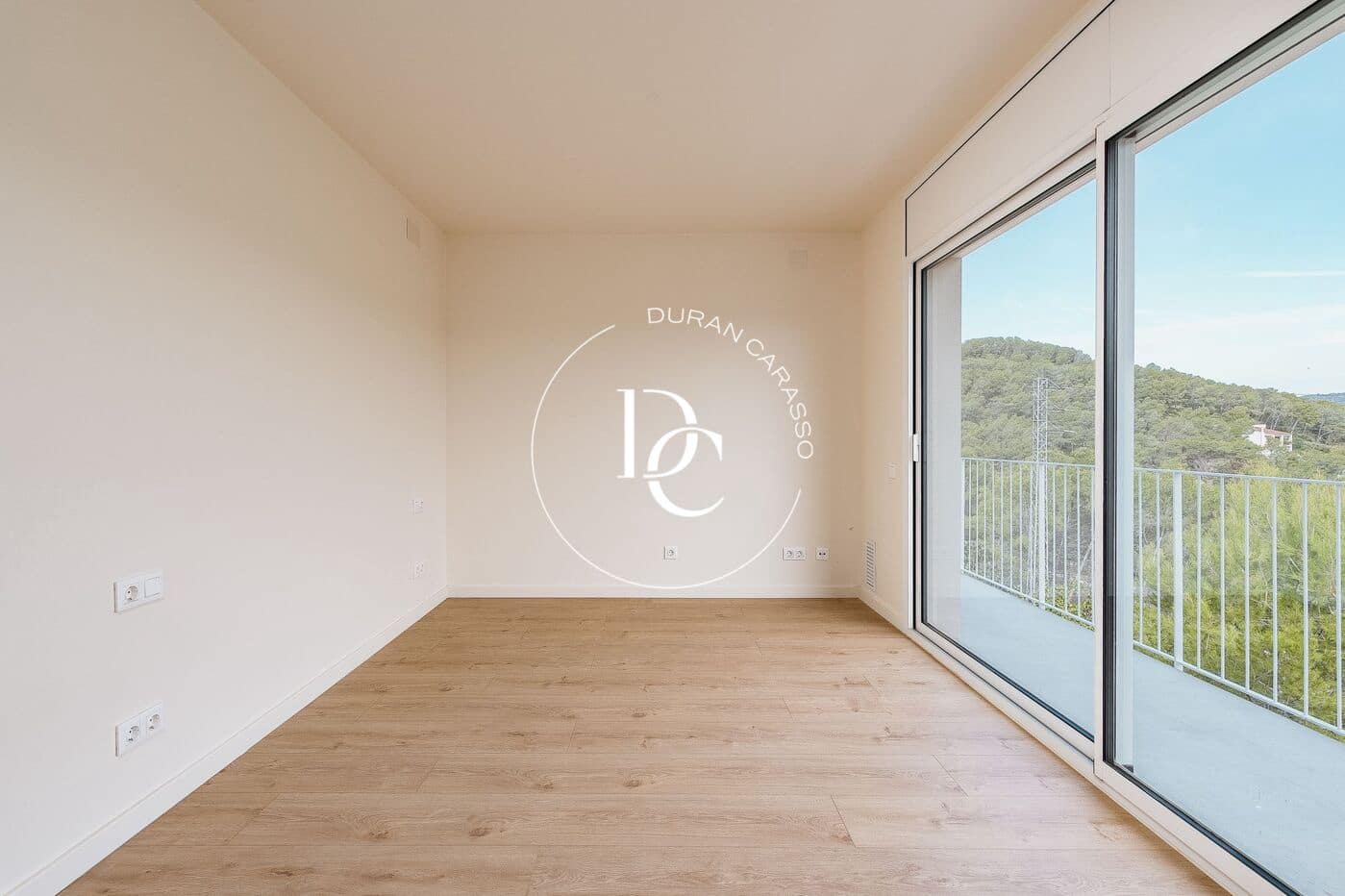 5 bedroom Villa for sale in Olivella with pool garage - € 849,000 (Ref: 10161505)