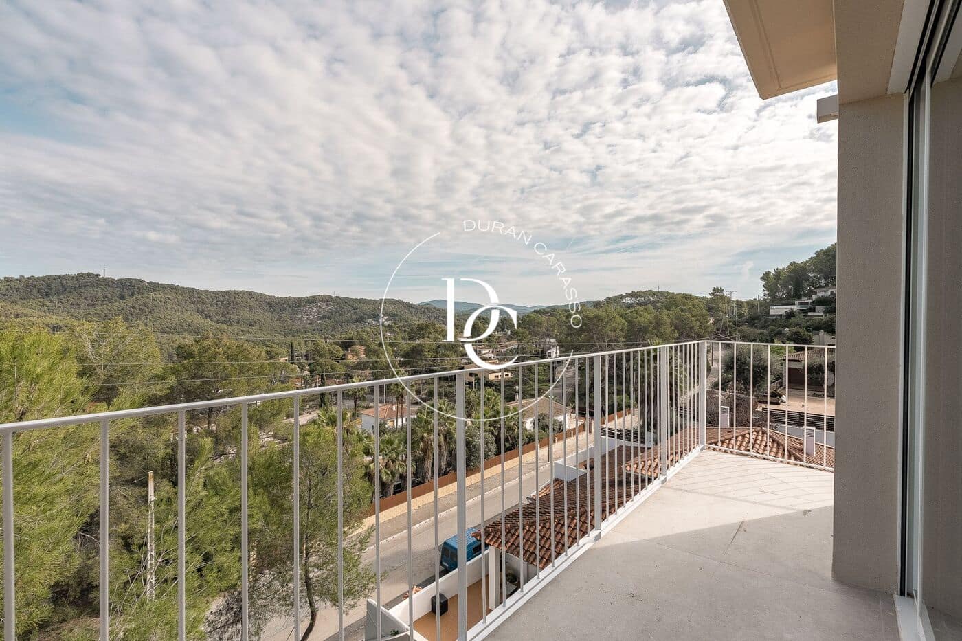 5 bedroom Villa for sale in Olivella with pool garage - € 849,000 (Ref: 10161505)
