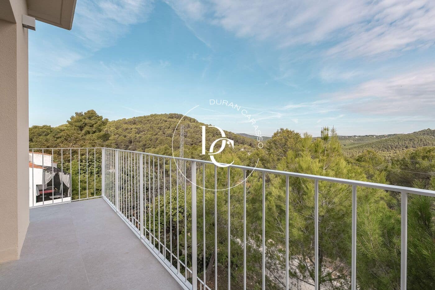 5 bedroom Villa for sale in Olivella with pool garage - € 849,000 (Ref: 10161505)