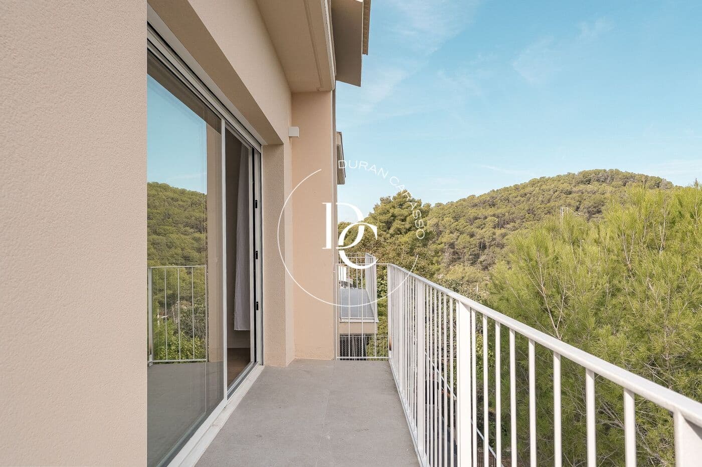5 bedroom Villa for sale in Olivella with pool garage - € 849,000 (Ref: 10161505)