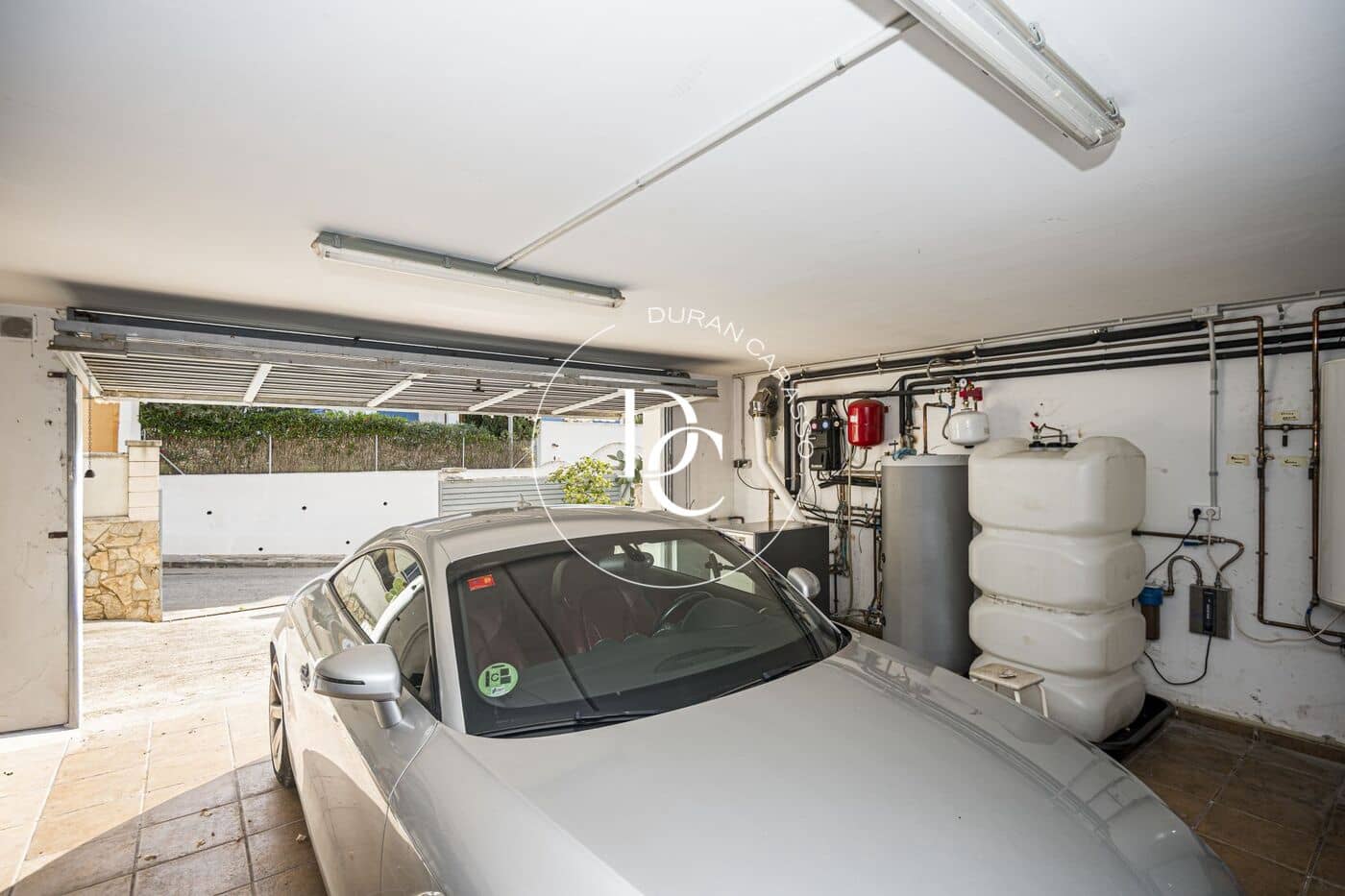 4 bedroom Villa for sale in Olivella with garage - € 425,000 (Ref: 10164975)