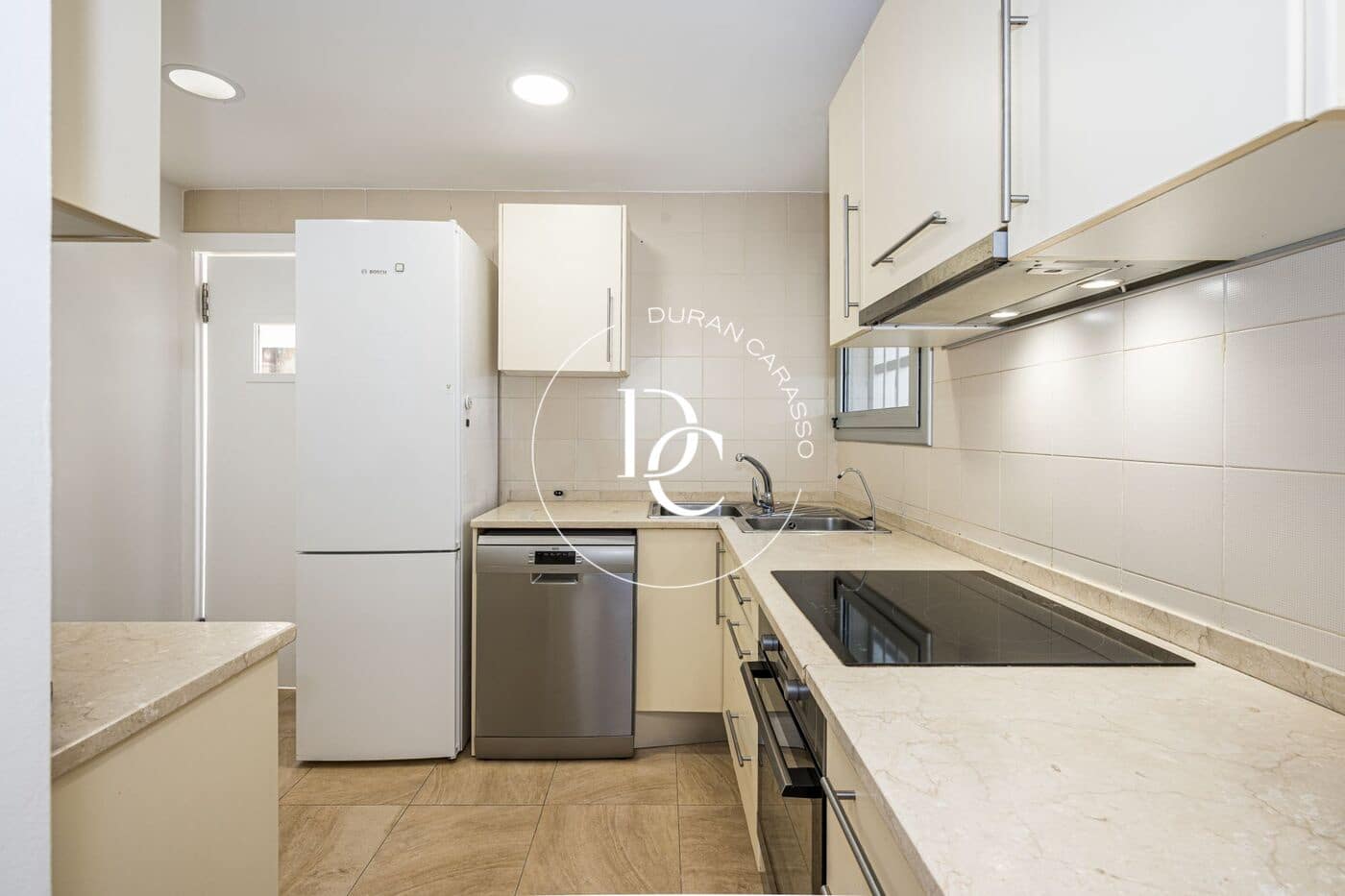 4 bedroom Villa for sale in Olivella with garage - € 425,000 (Ref: 10164975)