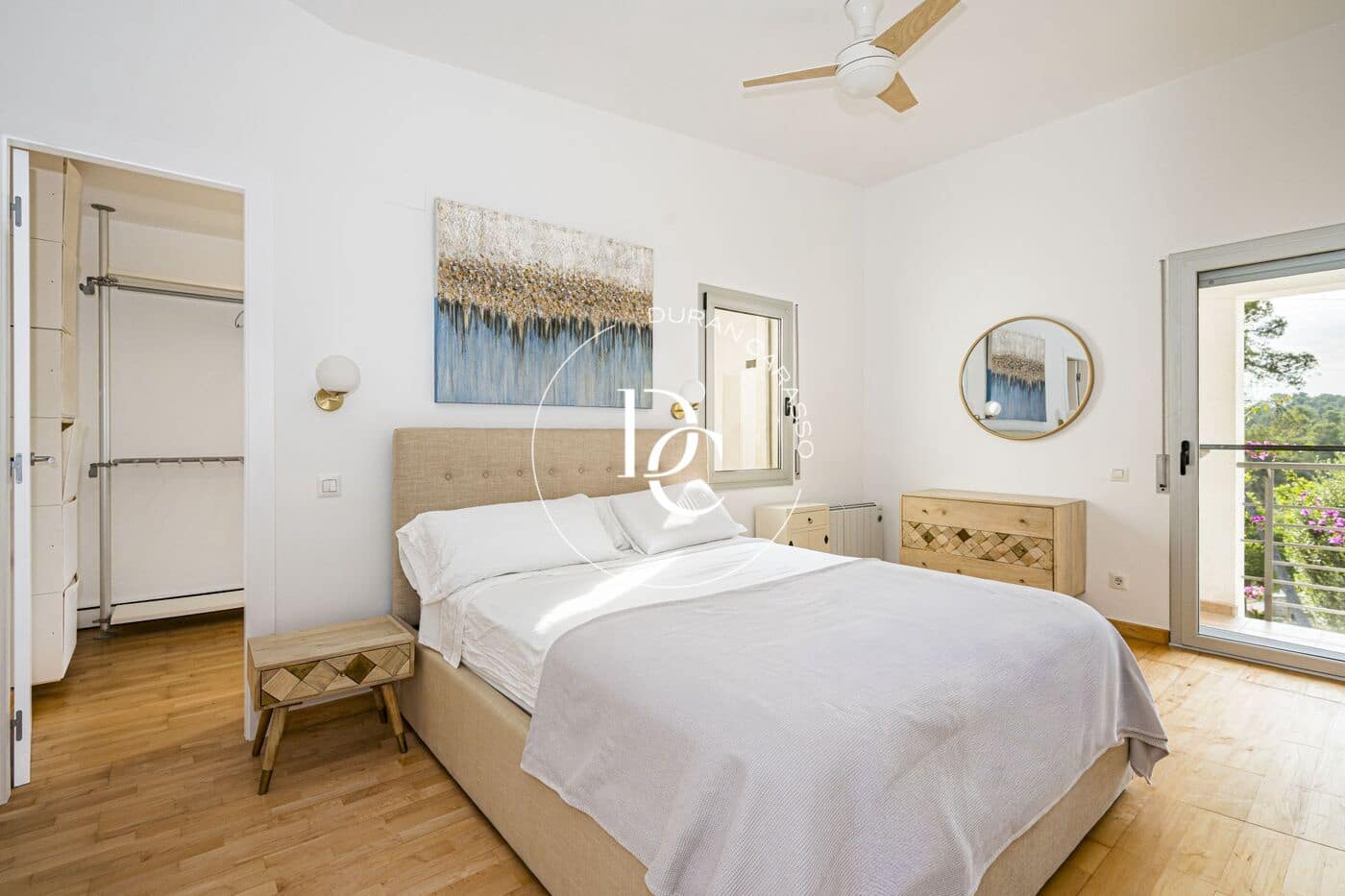 4 bedroom Villa for sale in Olivella with garage - € 425,000 (Ref: 10164975)