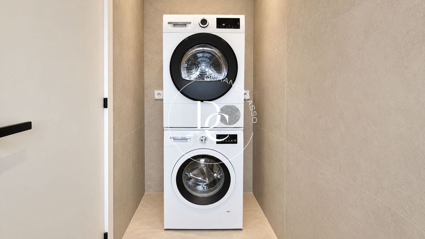 3 sypialnia Penthouse na sprzedaż w Miasto Barcelona - 950 000 € (Ref: 10168616)
