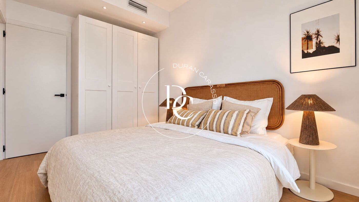3 sypialnia Penthouse na sprzedaż w Miasto Barcelona - 950 000 € (Ref: 10168616)
