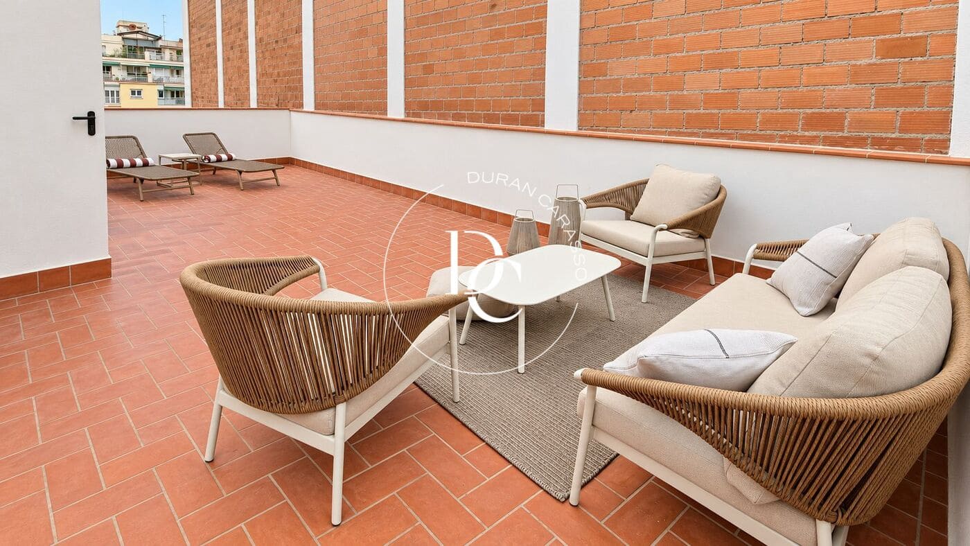 3 sypialnia Penthouse na sprzedaż w Miasto Barcelona - 950 000 € (Ref: 10168616)