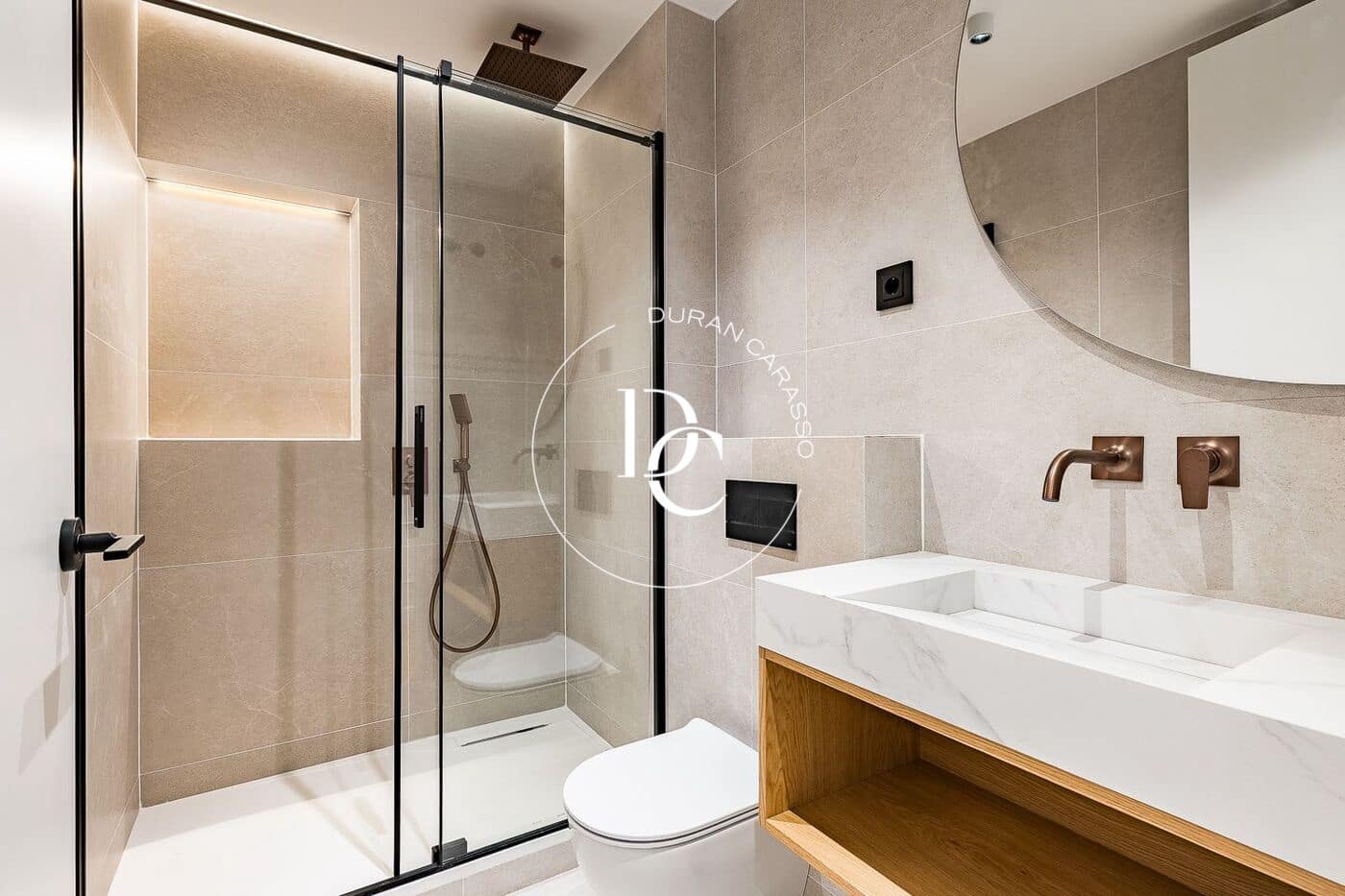 3 slaapkamer Appartement te koop in Barcelona stad - € 1.245.000 (Ref: 10171550)