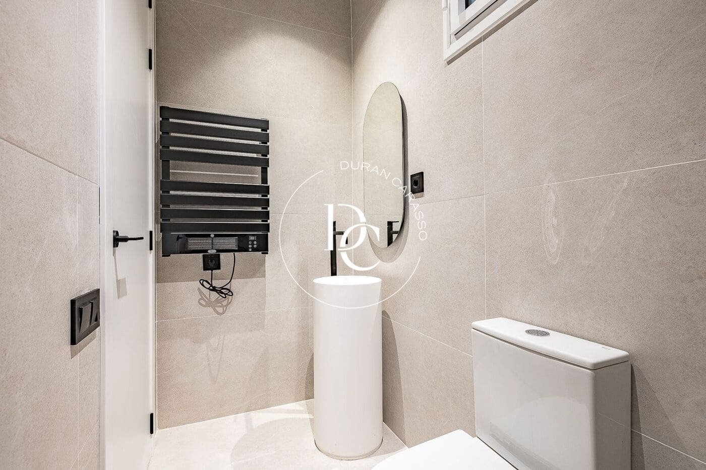 3 slaapkamer Appartement te koop in Barcelona stad - € 1.245.000 (Ref: 10171550)