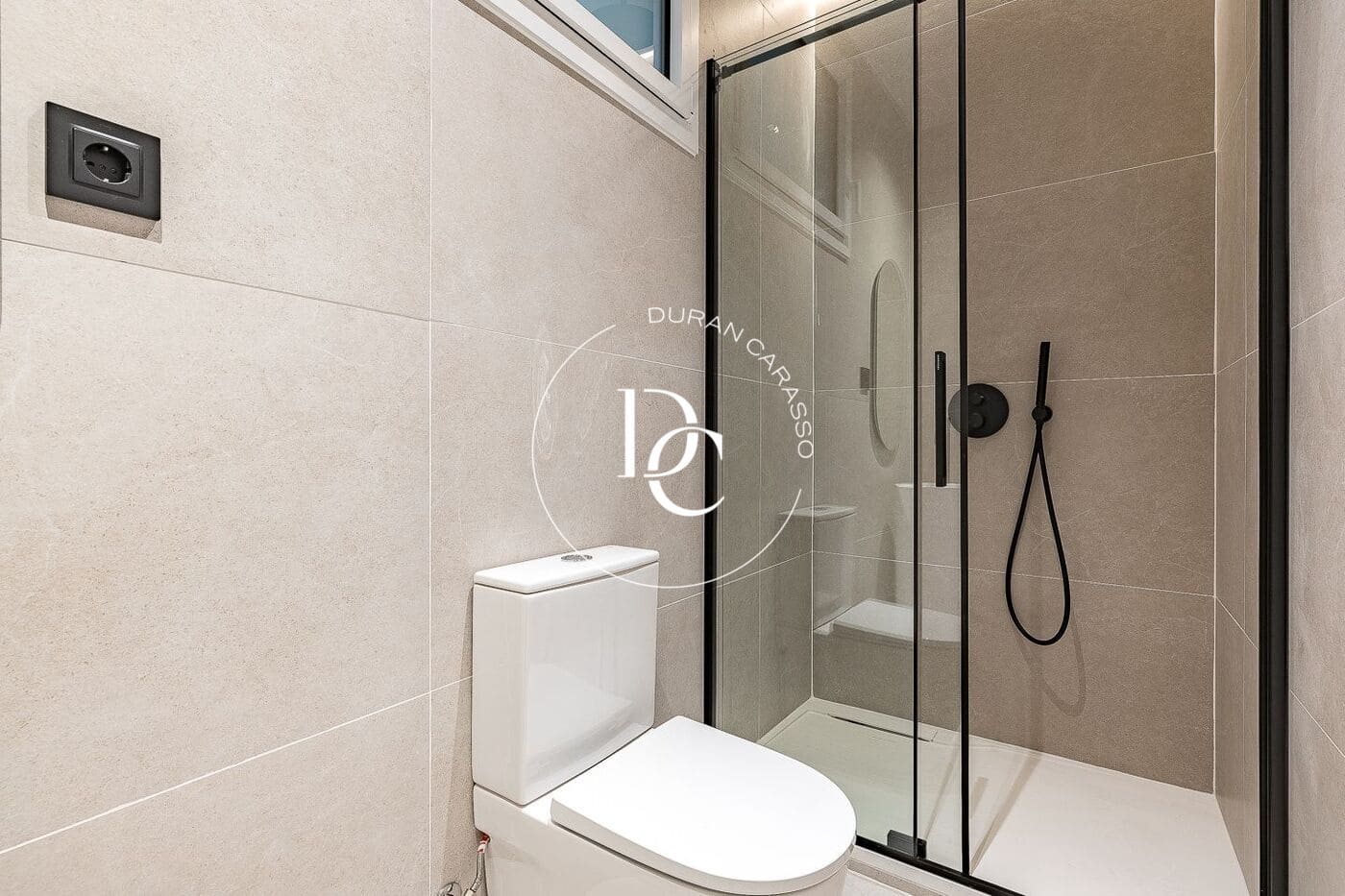 3 slaapkamer Appartement te koop in Barcelona stad - € 1.245.000 (Ref: 10171550)