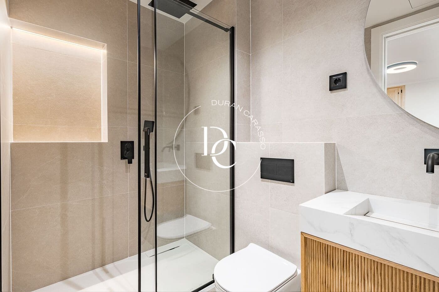 3 slaapkamer Appartement te koop in Barcelona stad - € 1.245.000 (Ref: 10171550)