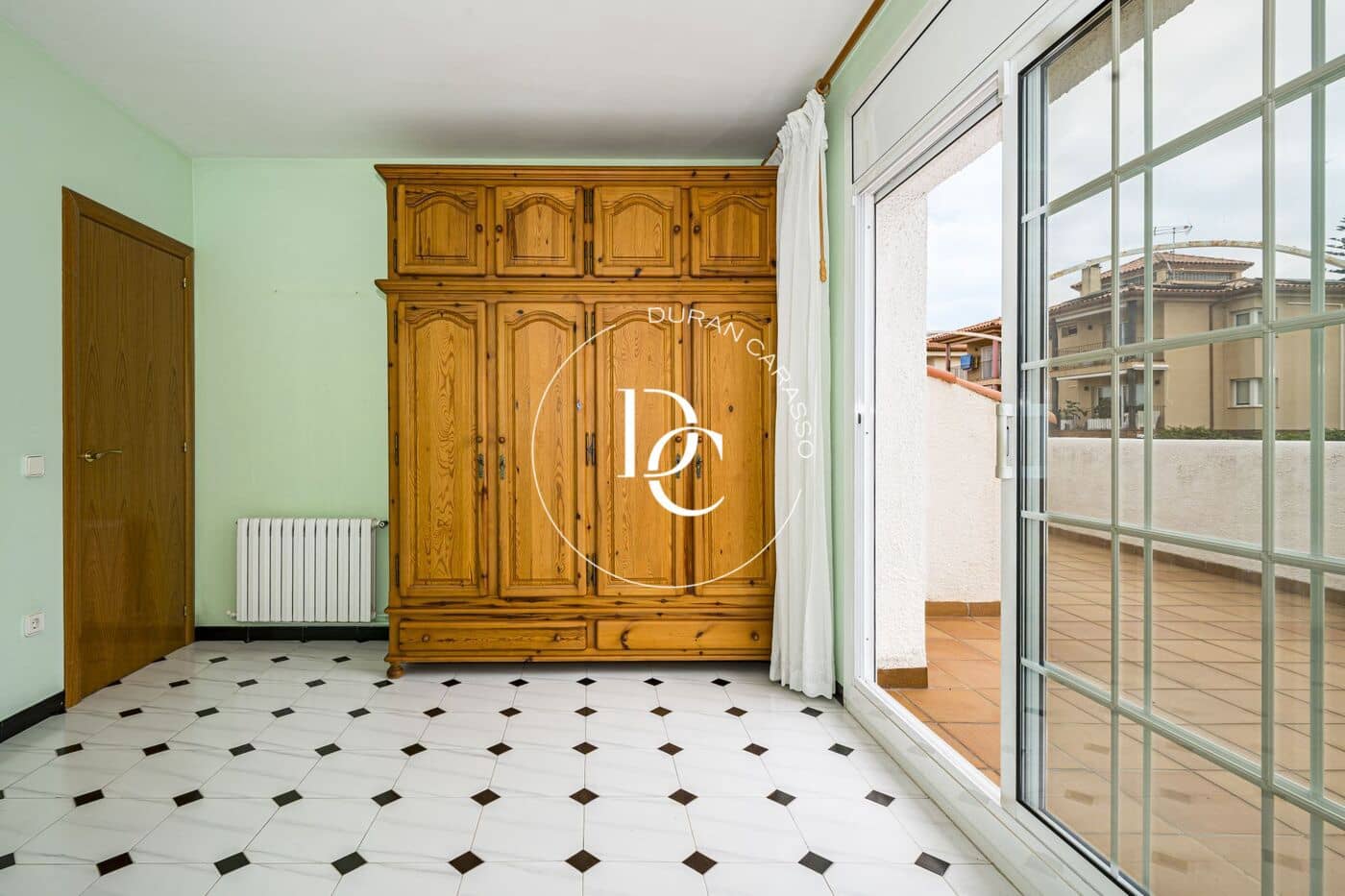 4 soverom Villa til salgs i Sant Pere de Ribes med svømmebasseng garasje - € 630 000 (Ref: 10173835)