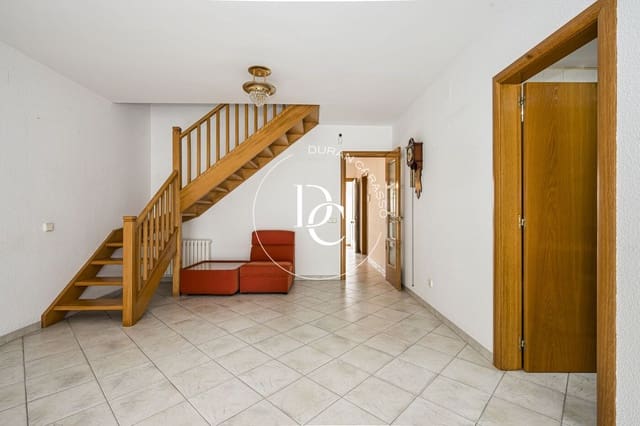 4 soverom Villa til salgs i Sant Pere de Ribes med svømmebasseng garasje - € 630 000 (Ref: 10173835)