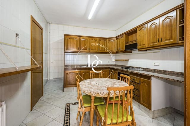 4 soverom Villa til salgs i Sant Pere de Ribes med svømmebasseng garasje - € 630 000 (Ref: 10173835)