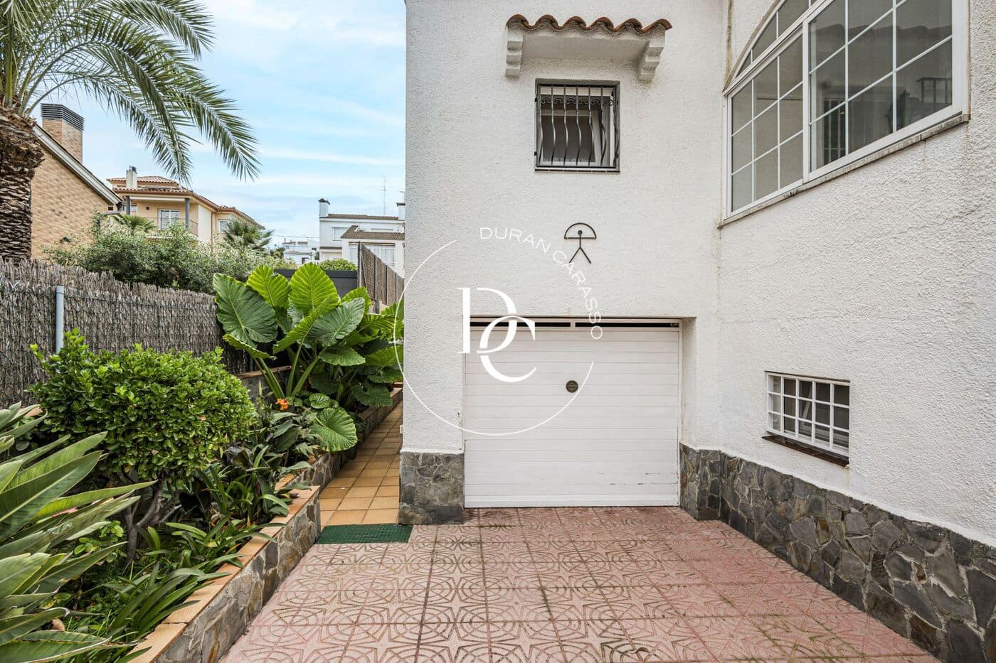 4 soverom Villa til salgs i Sant Pere de Ribes med svømmebasseng garasje - € 630 000 (Ref: 10173835)