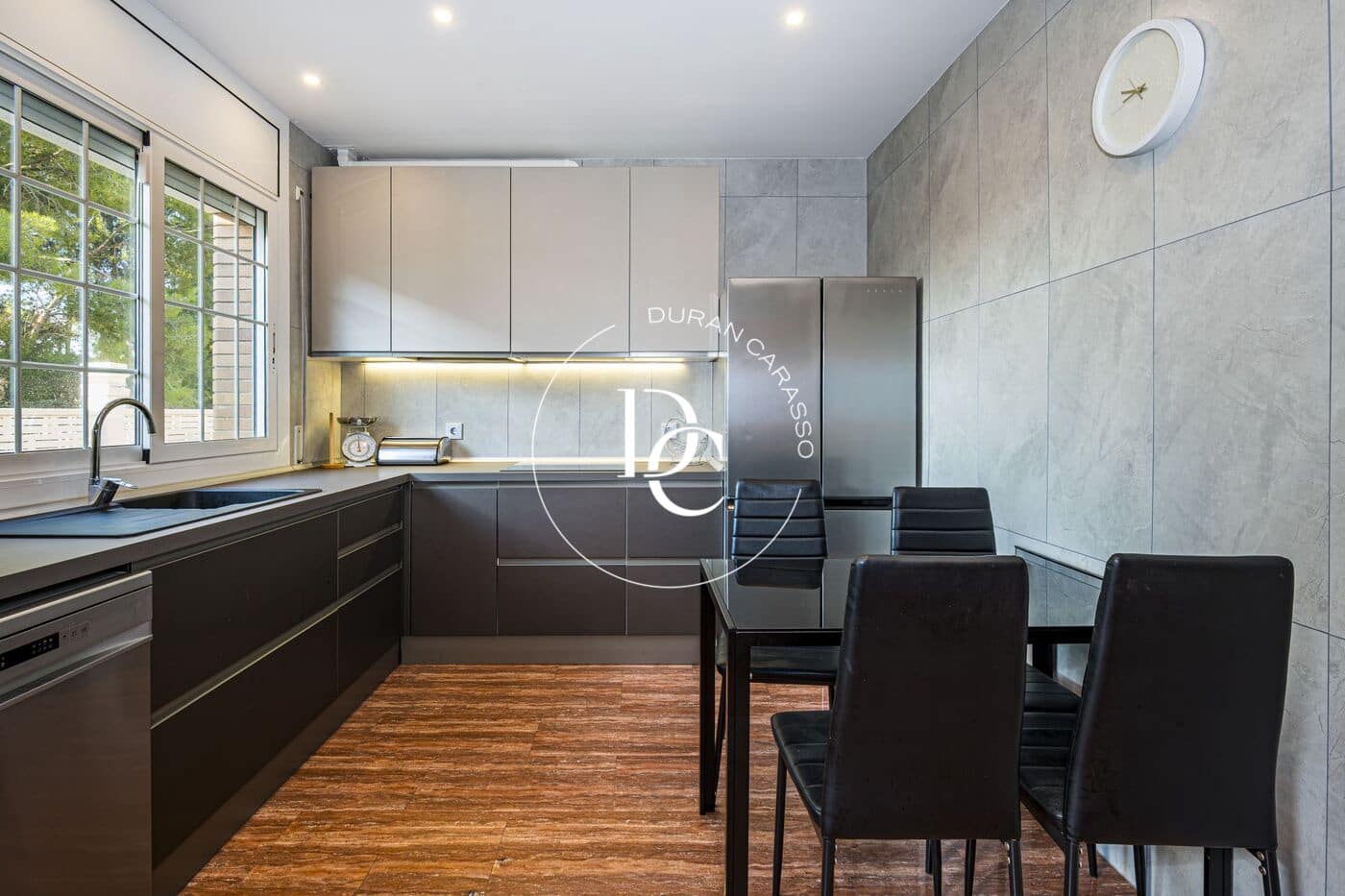4 soveværelse Villa til leje i Cubelles med swimmingpool garage - € 2.900 (Ref: 10173836)