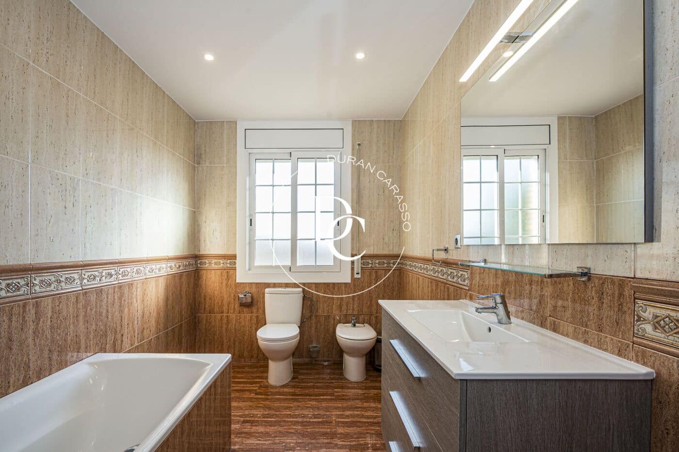 4 soveværelse Villa til leje i Cubelles med swimmingpool garage - € 2.900 (Ref: 10173836)