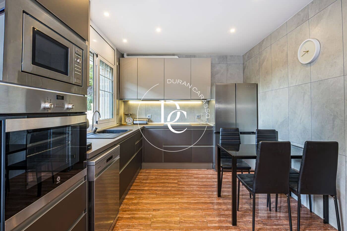 4 soveværelse Villa til leje i Cubelles med swimmingpool garage - € 2.900 (Ref: 10173836)