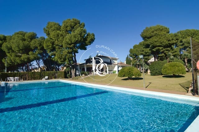 5 soveværelse Finca/Landehus til salg i El Vendrell med swimmingpool - € 1.280.000 (Ref: 5787218)