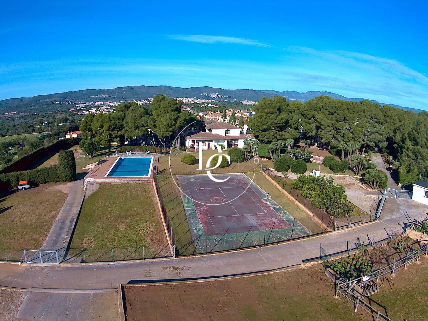 5 sypialnia Finka/Dom wiejski na sprzedaż w El Vendrell z basenem - 1 280 000 € (Ref: 5787218)