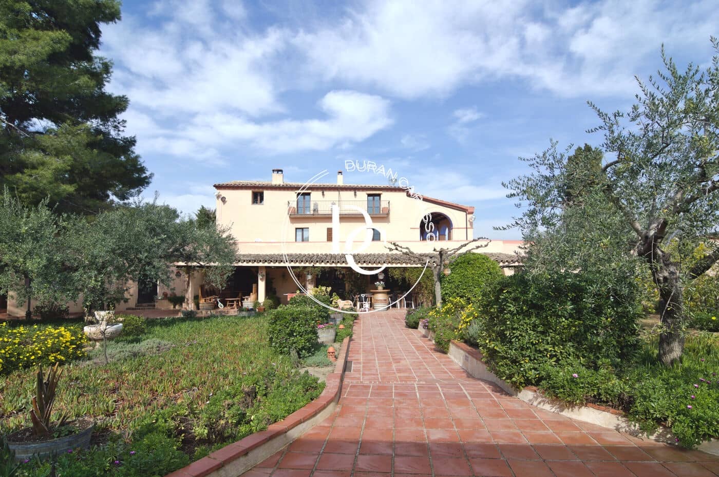 15 soveværelse Finca/Landehus til salg i El Molar med swimmingpool - € 5.250.000 (Ref: 8296108)