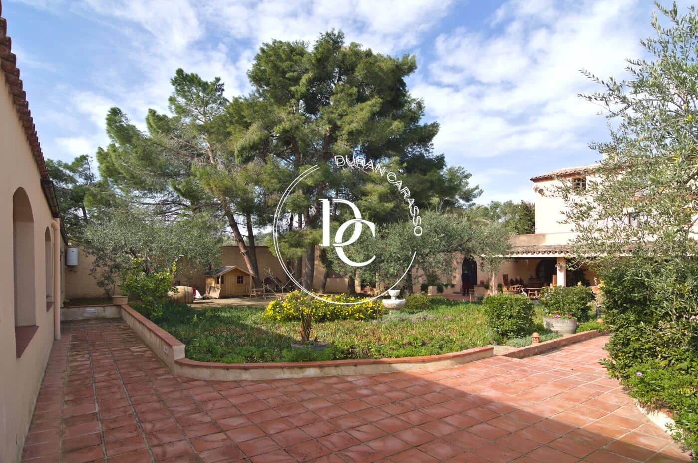 15 soveværelse Finca/Landehus til salg i El Molar med swimmingpool - € 5.250.000 (Ref: 8296108)