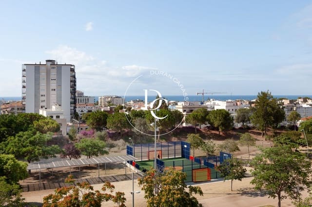 5 soverom Penthouse til salgs i Sitges med svømmebasseng - € 1 320 000 (Ref: 8296153)