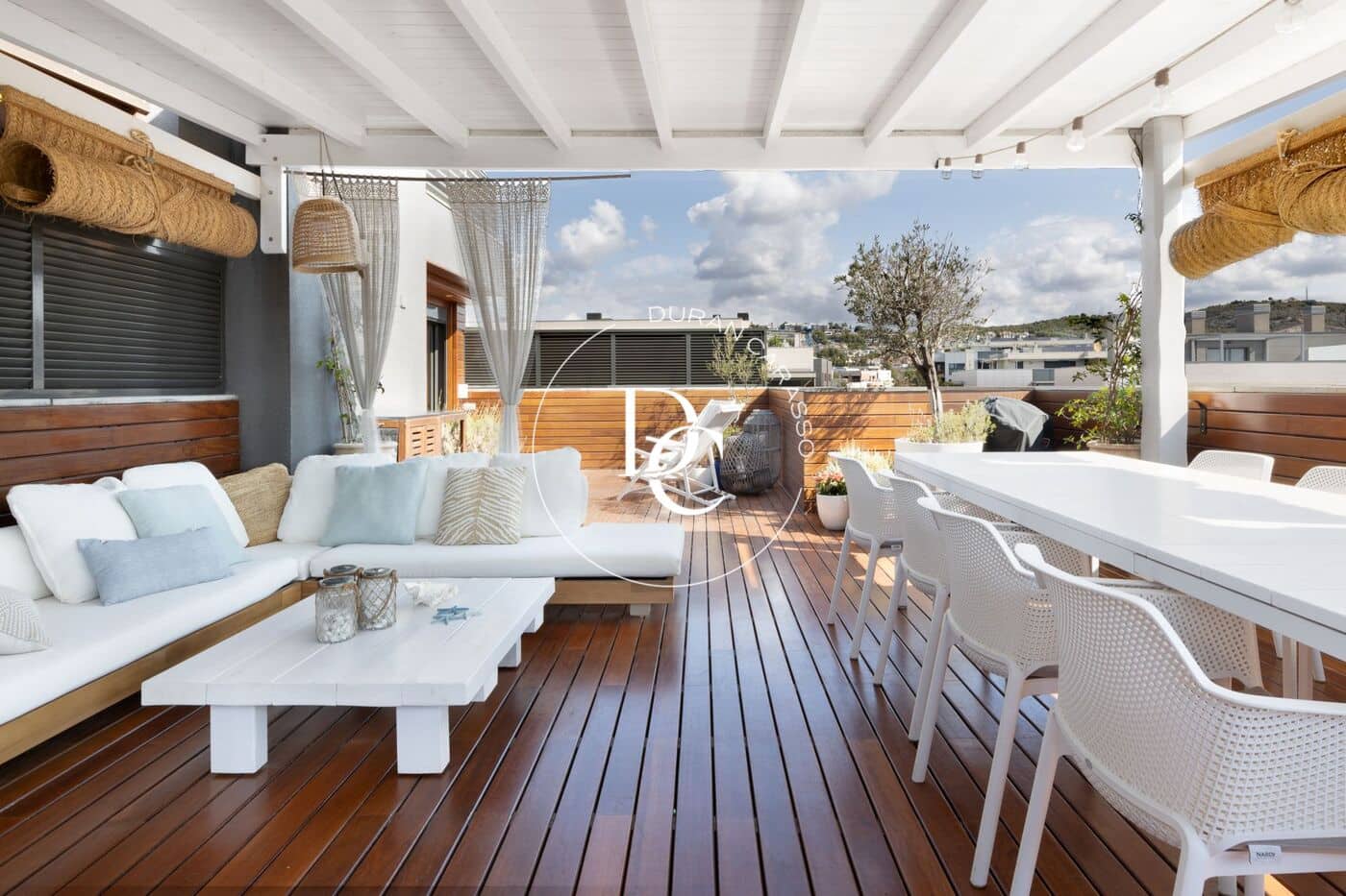 5 soverom Penthouse til salgs i Sitges med svømmebasseng - € 1 320 000 (Ref: 8296153)